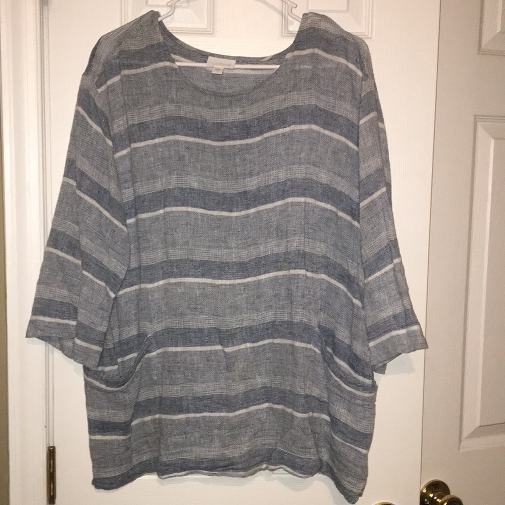 JJill Blue and White Stripped linen Box Top. SizeL